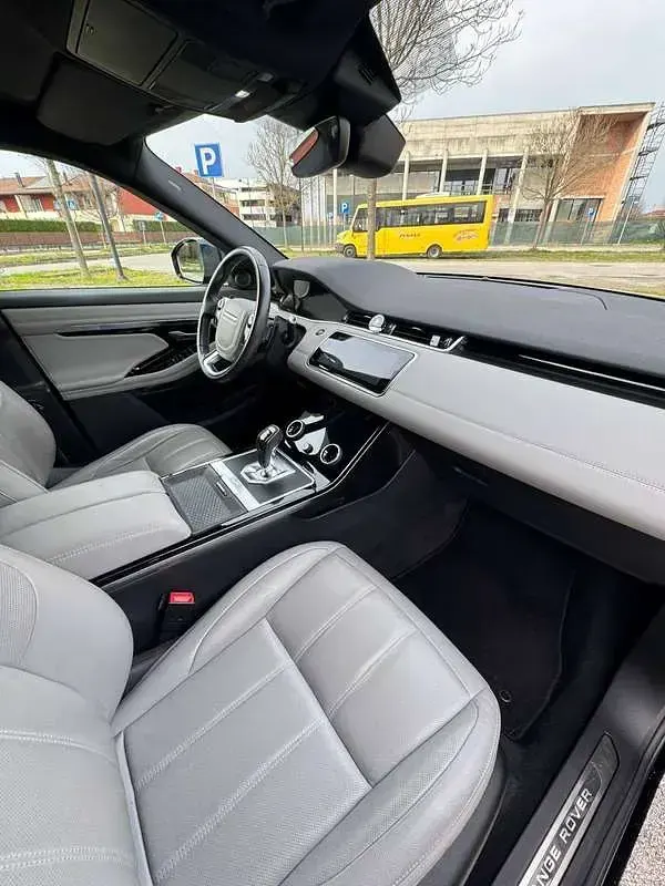 Usata Land Rover Range Rover evoque SE 150 CV (110 kW) 2019 Nero SUV