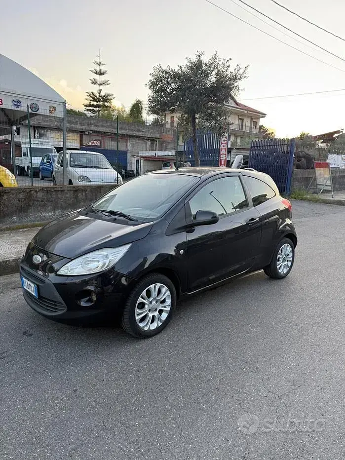 Usata Ford Ka Titanium 75 CV (55 kW) 2009 Nero Utilitaria