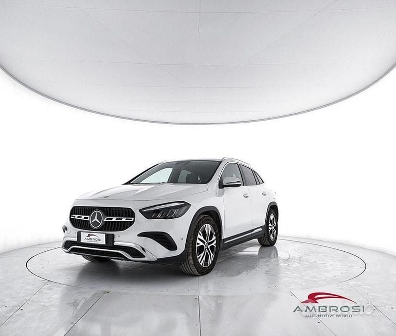 Usata Mercedes GLA200 Advanced Plus 150 CV (110 kW) 2023 SUV