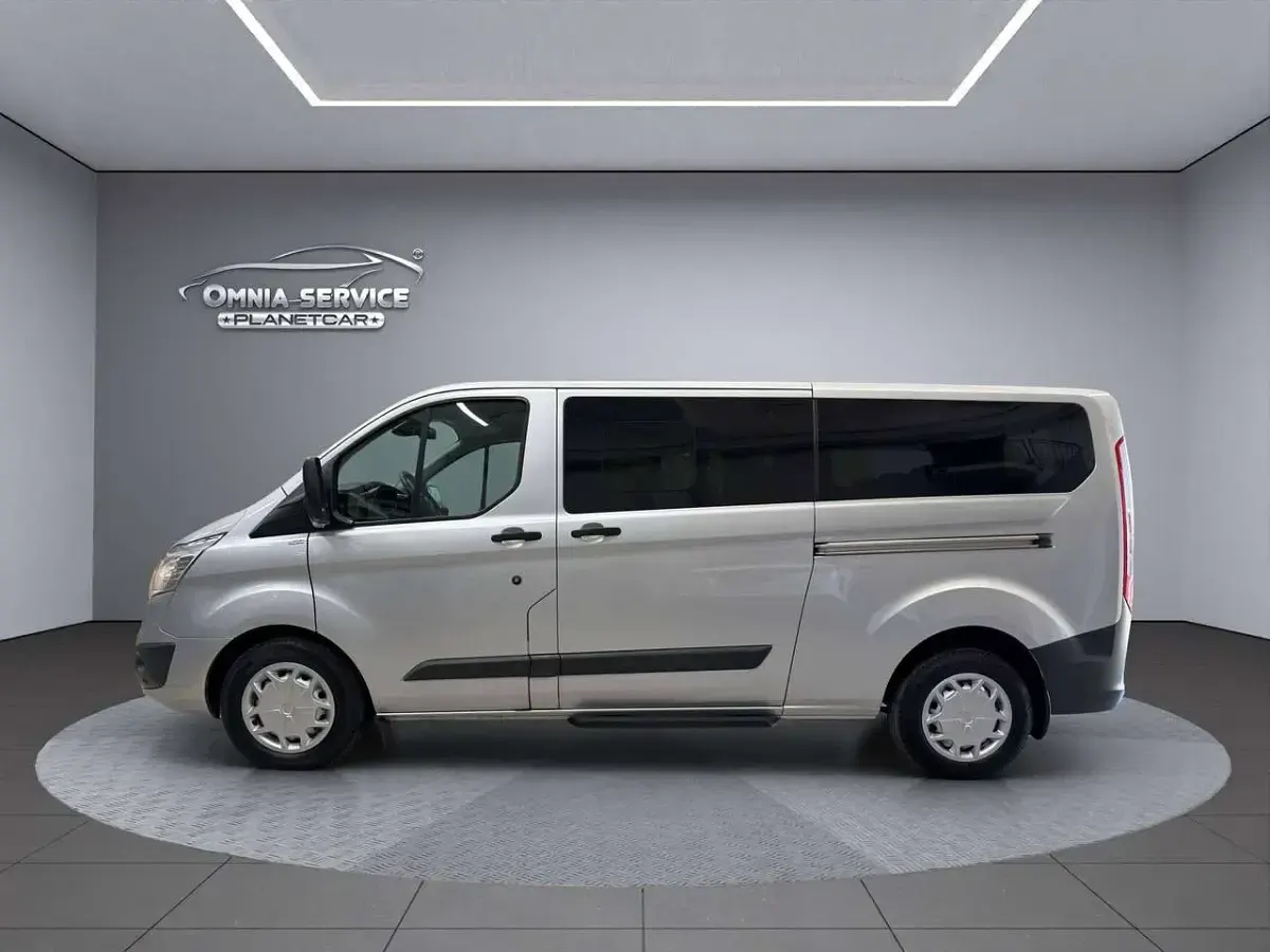Usata Ford Transit Tourneo 105 CV (77 kW) 2017 Argento Monovolume