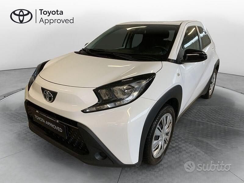 Usata Toyota Aygo X Active 72 CV (52 kW) 2022 Bianco SUV