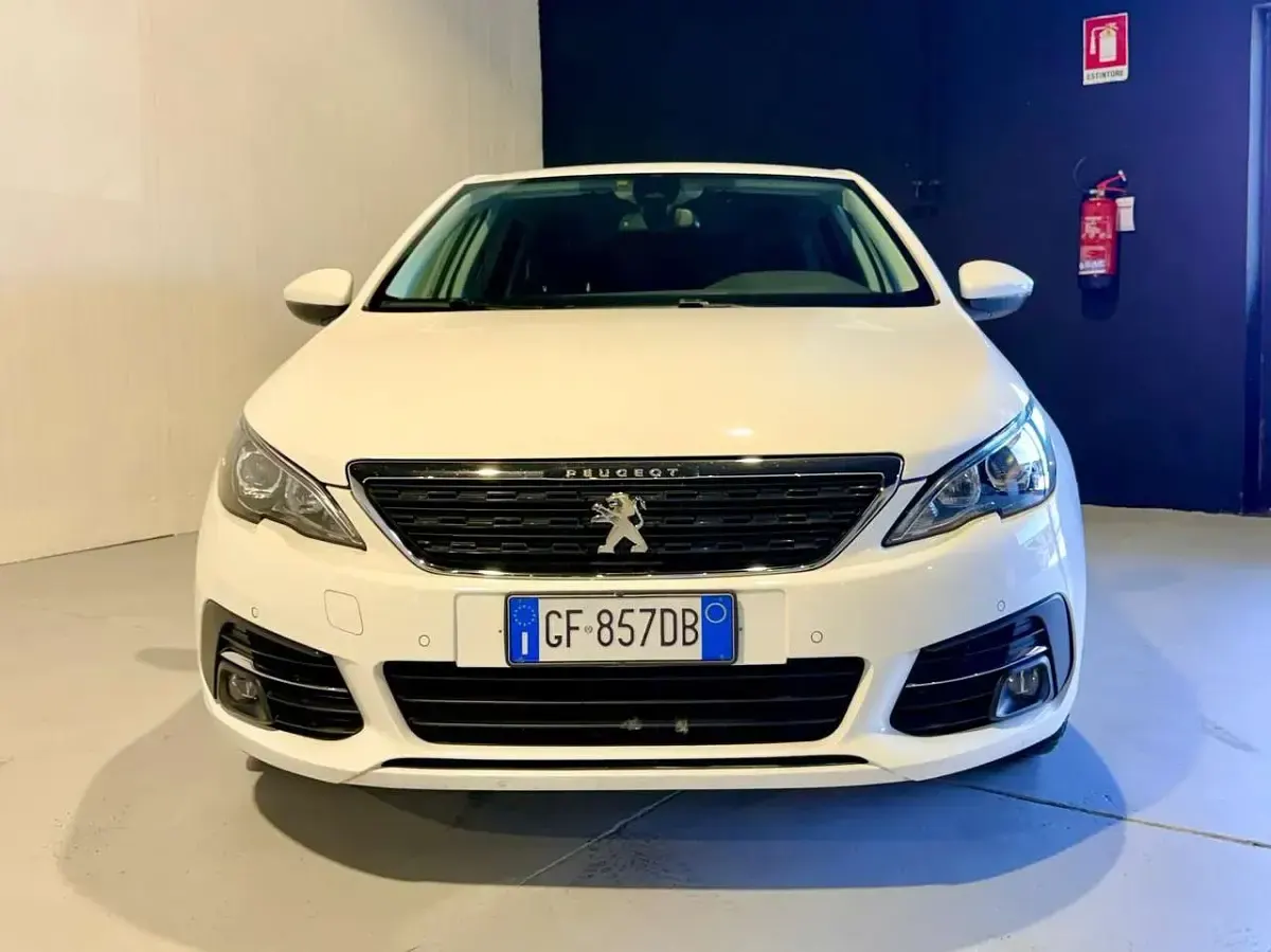 Usata Peugeot 308 Business-Line 131 CV (96 kW) 2021 Bianco Station wagon
