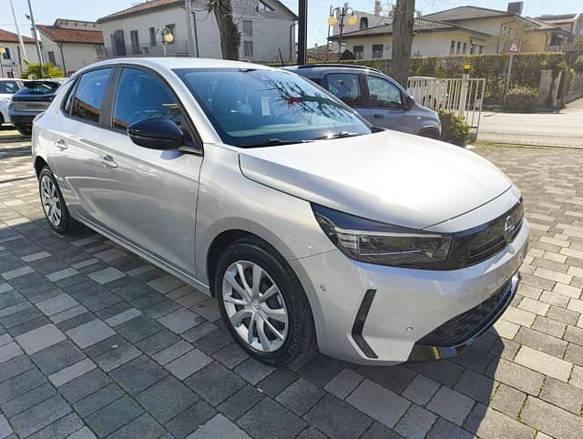 Usata Opel Corsa Edition 75 CV (55 kW) 2024 Argento Utilitaria