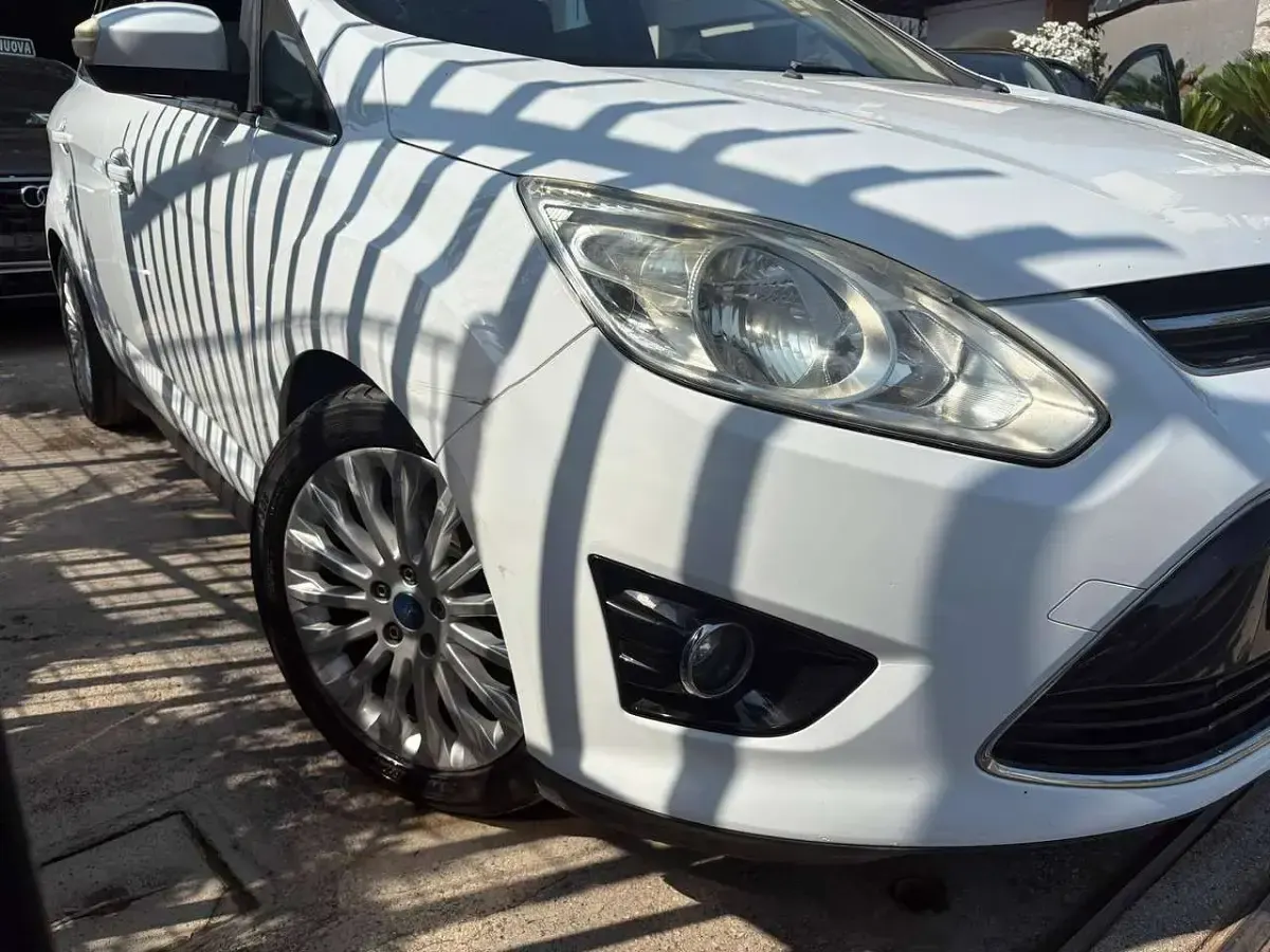 Usata Ford C-MAX Titanium 116 CV (85 kW) 2012 Bianco Monovolume