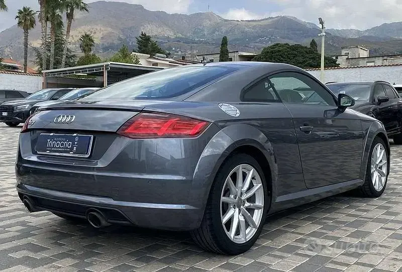 Usata Audi TT 180 CV (132 kW) 2018 Grigio Coupé