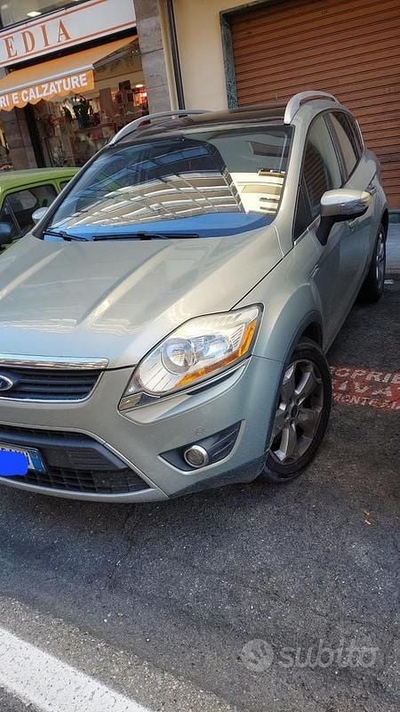 Usata Ford Kuga 136 CV (100 kW) 2009 Grigio SUV