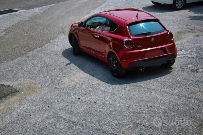 Usato 2010 Alfa Romeo MiTo 1.6 Benzin 120 CV (4.450 €)
