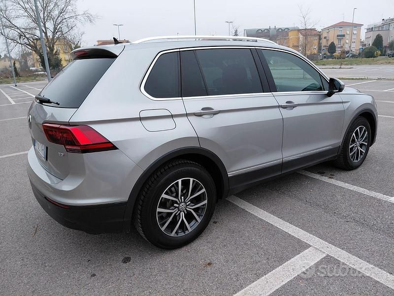 Usata VW Tiguan 2017 Grigio SUV