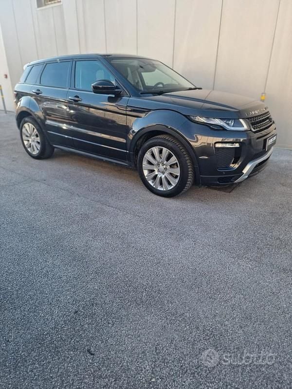 Usata Land Rover Range Rover evoque SE Dynamic 150 CV (110 kW) 2018 Nero SUV