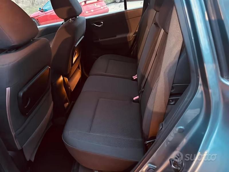 Usata Renault Koleos Dynamique 150 CV (110 kW) 2009 Grigio SUV