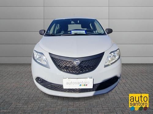 Usata Lancia Ypsilon 69 CV (50 kW) 2019 Grigio Utilitaria