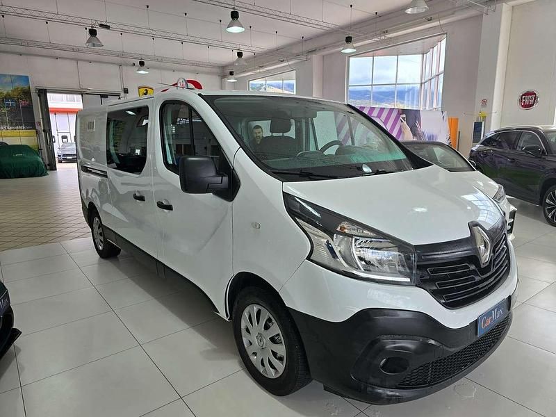 Bianco Usata 2016 Renault Trafic Monovolume | 15.990 € (Buon prezzo) - Immagine 1/4
