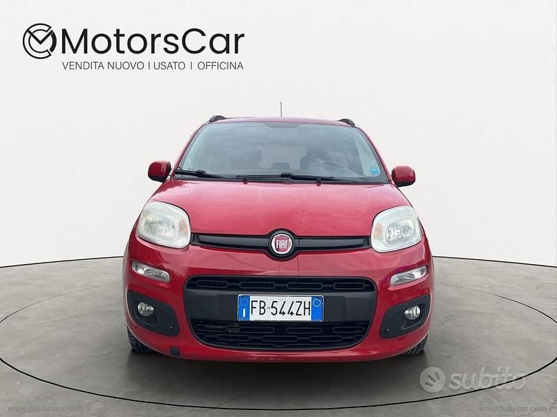 Usata Fiat Panda Lounge 95 CV (69 kW) 2016 Rosso Utilitaria