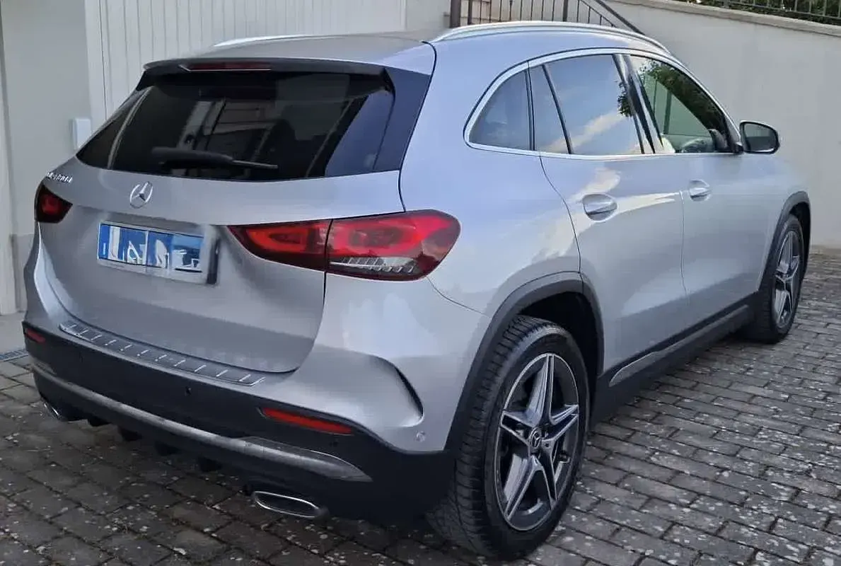 Usata Mercedes GLA180 Premium 116 CV (85 kW) 2020 SUV