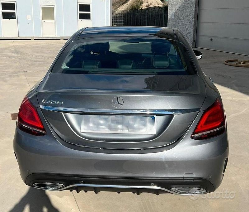 Usata Mercedes C220 136 CV (100 kW) 2019 Grigio Berlina