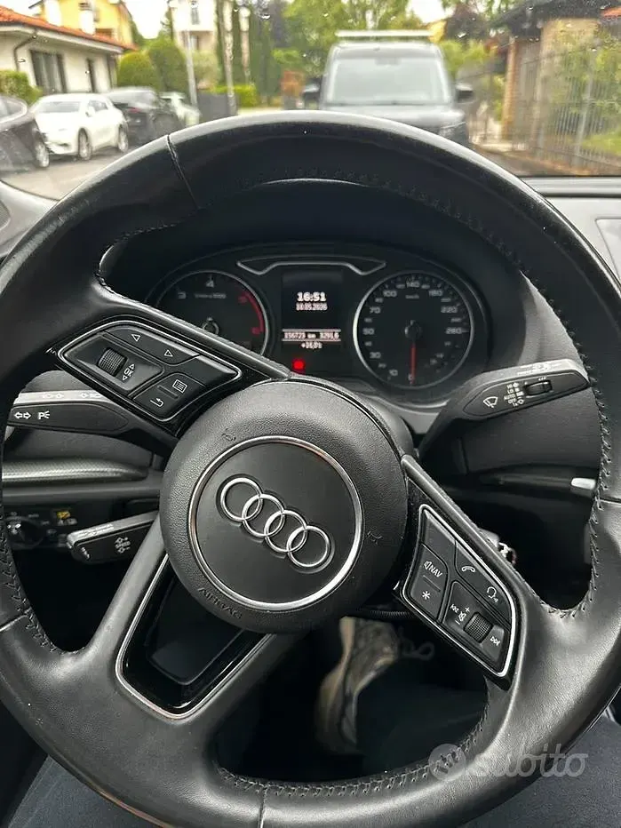 Usata Audi A3 Business 116 CV (85 kW) 2019 Grigio Berlina