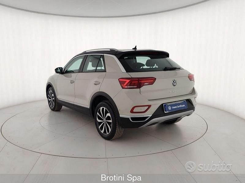 Usata VW T-Roc Style 110 CV (80 kW) 2023 Grigio SUV