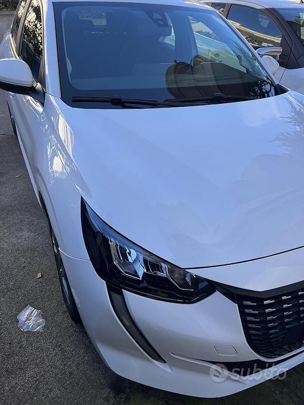 Usata Peugeot 208 100 CV (73 kW) 2021 Bianco Utilitaria