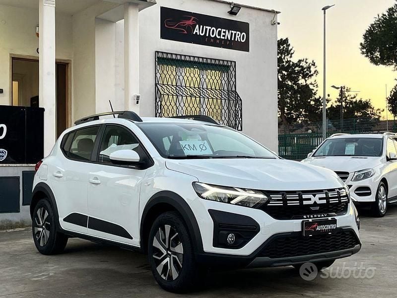Nuova Dacia Sandero Expression 101 CV (74 kW) 2025 Bianco Berlina
