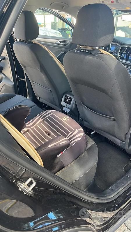 Usata VW T-Roc 116 CV (85 kW) 2021 Nero SUV