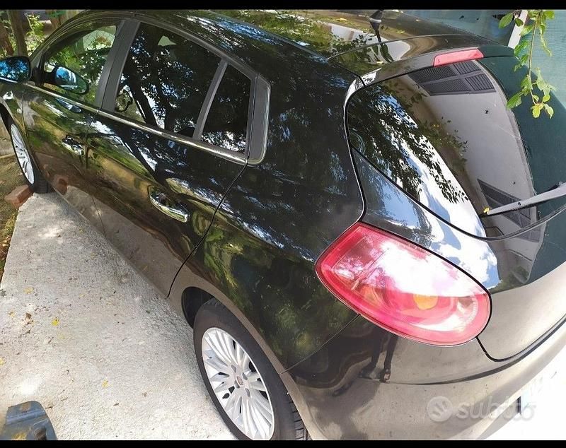 Usata Fiat Bravo 120 CV (88 kW) 2010 Utilitaria