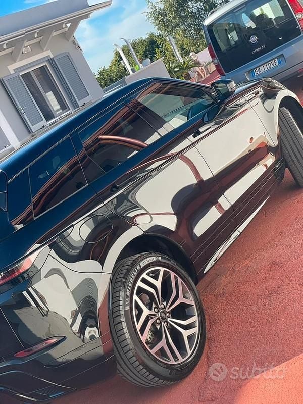 Usata Land Rover Range Rover evoque 2020 Nero SUV