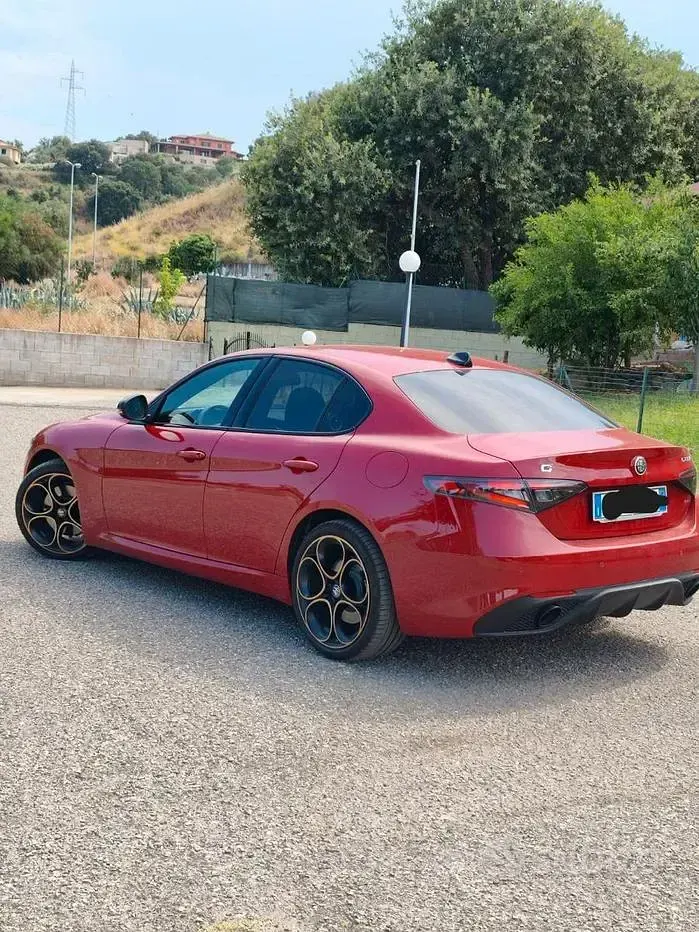Usata Alfa Romeo Giulia 209 CV (153 kW) 2026 Rosso Berlina