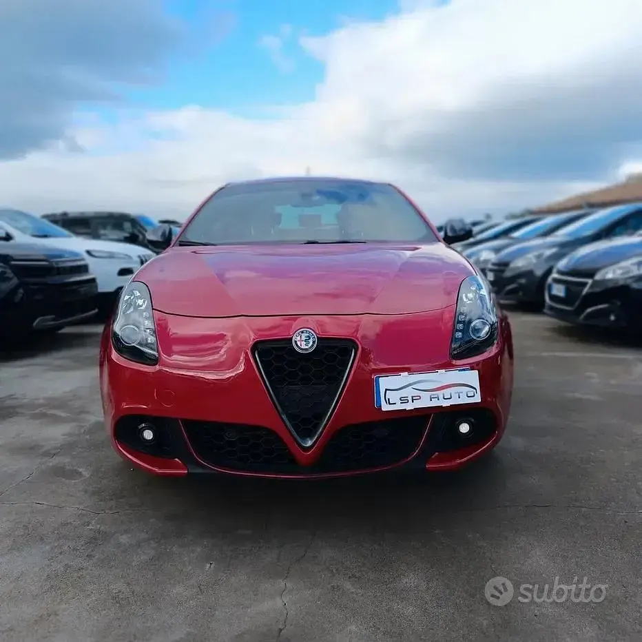 Usata Alfa Romeo Giulietta Veloce 120 CV (88 kW) 2018 Rosso Utilitaria