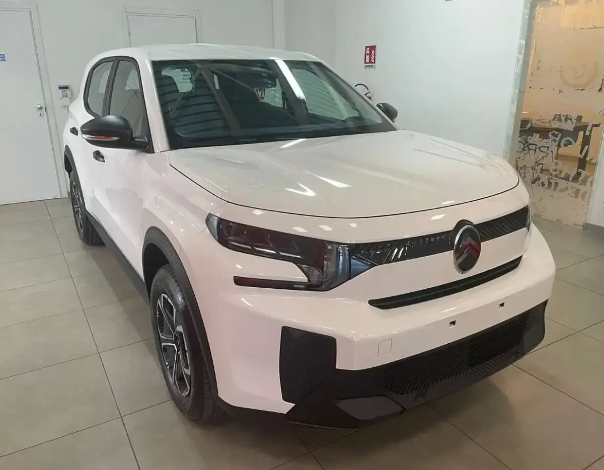 Nuova Citroën C3 Aircross PureTech 101 CV (74 kW) 2026 Polar white  pastello SUV