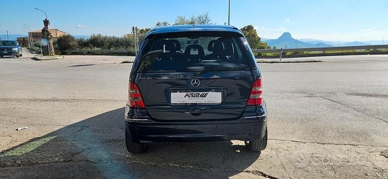 Usata Mercedes A170 Elegance 95 CV (69 kW) 2001 Blu Berlina