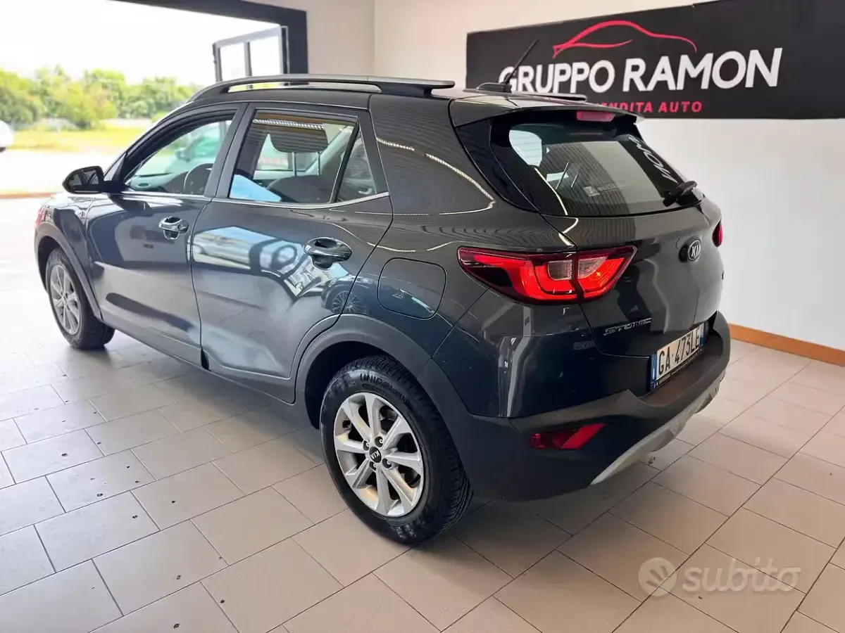 Usata Kia Stonic Style 97 CV (71 kW) 2020 Marrone SUV