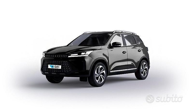 Nuova EMC SEI 146 CV (107 kW) 2025 Rosso SUV