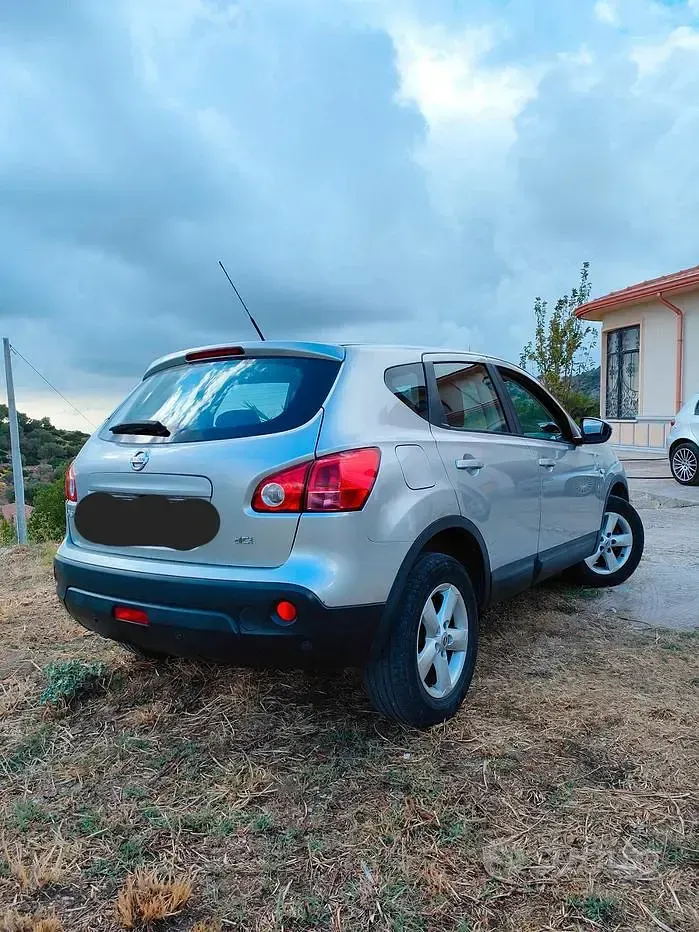 Usata Nissan Qashqai 106 CV (77 kW) 2007 Grigio SUV