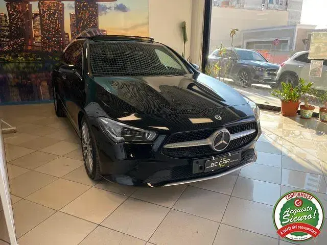Usata Mercedes CLA200 Business 149 CV (109 kW) 2022 Nero Coupé