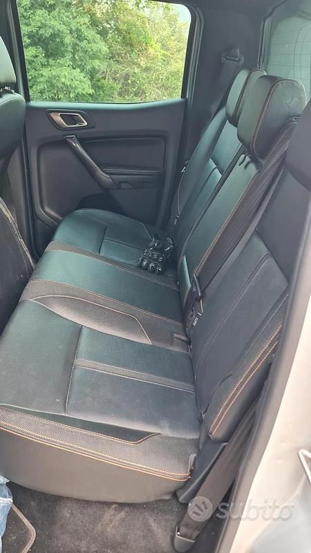 Begagnad Ford Ranger 170 HK (125 kW) 2023 Grå Pickup