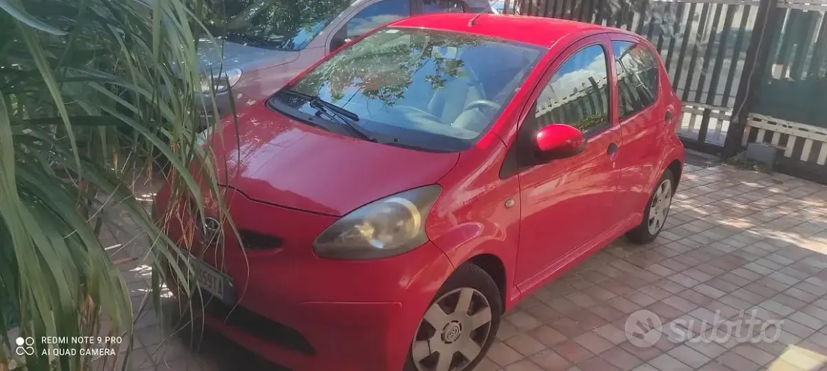 Usata Toyota Aygo 68 CV (50 kW) 2009 Rosso Utilitaria