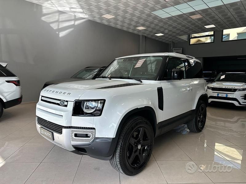 Usata Land Rover Defender SE Dynamic 200 CV (147 kW) 2024 Bianco SUV