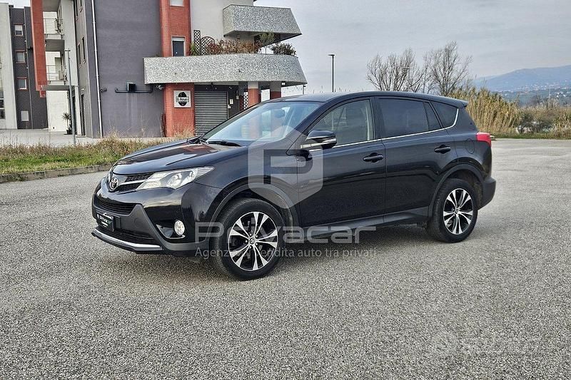 Usata Toyota RAV4 Style 124 CV (91 kW) 2014 Nero SUV