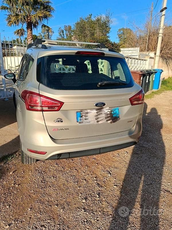 Occasion Ford B-MAX 95 ch (69 kW) 2013 Monospace