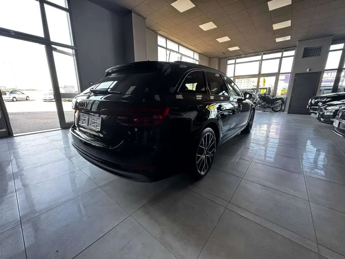 Usata Audi A4 S-Line 190 CV (139 kW) 2017 Nero Station wagon
