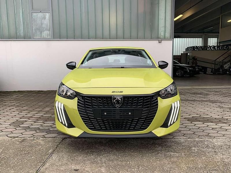 Usata Peugeot 208 Active 101 CV (74 kW) 2024 Giallo agueda Utilitaria