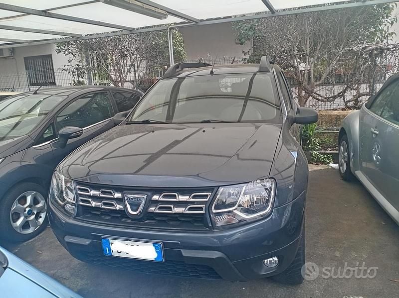 Usata Dacia Duster Urban Explorer 110 CV (80 kW) 2016 Grigio SUV