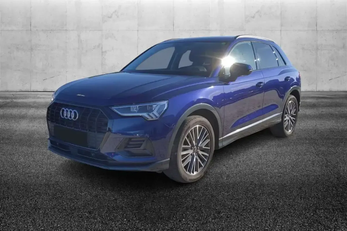 Usata Audi Q3 150 CV (110 kW) 2022 Blu/azzurro SUV
