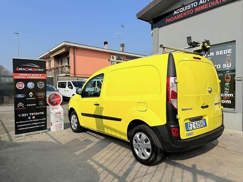 Usata Renault Kangoo 110 CV (80 kW) 2019 Giallo 387 Monovolume