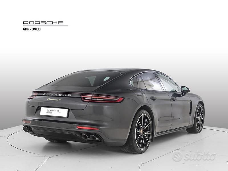 Usata Porsche Panamera 330 CV (242 kW) 2019 Grigio Berlina