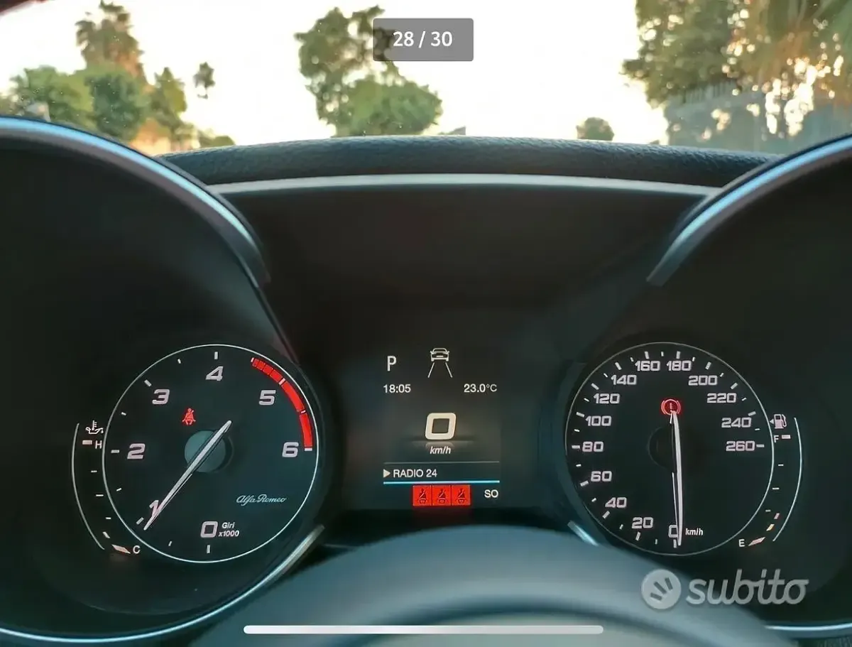 Usata Alfa Romeo Giulia Super 150 CV (110 kW) 2018 Bluazzurro Berlina