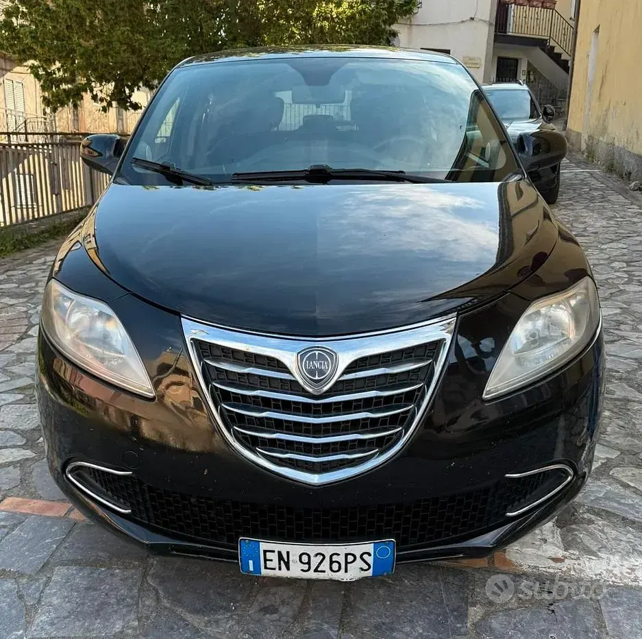 Usata Lancia Ypsilon 95 CV (69 kW) 2012 Utilitaria