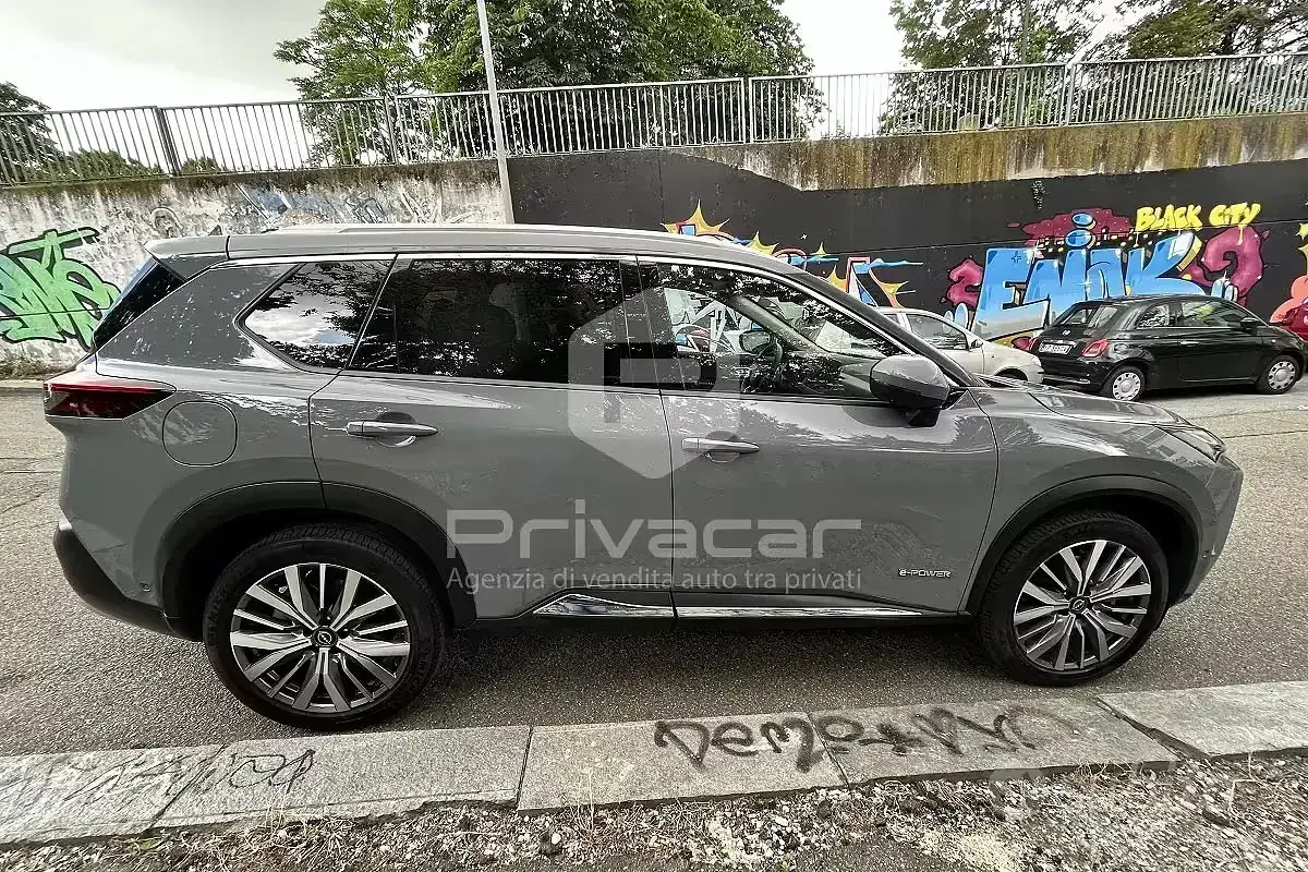 Gebraucht Nissan X-Trail Tekna 158 PS (116 kW) 2023 Grau SUV