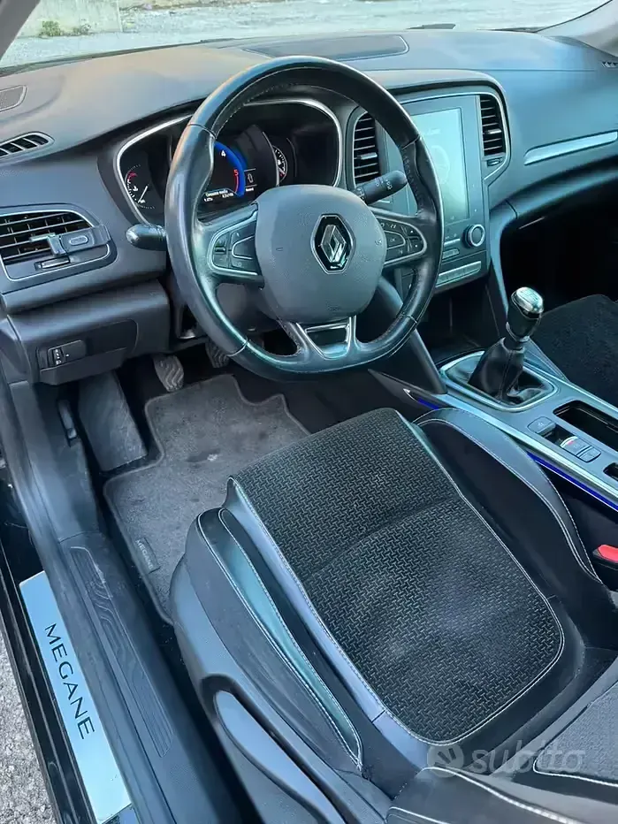 Usata Renault Mégane 110 CV (80 kW) 2017 Berlina