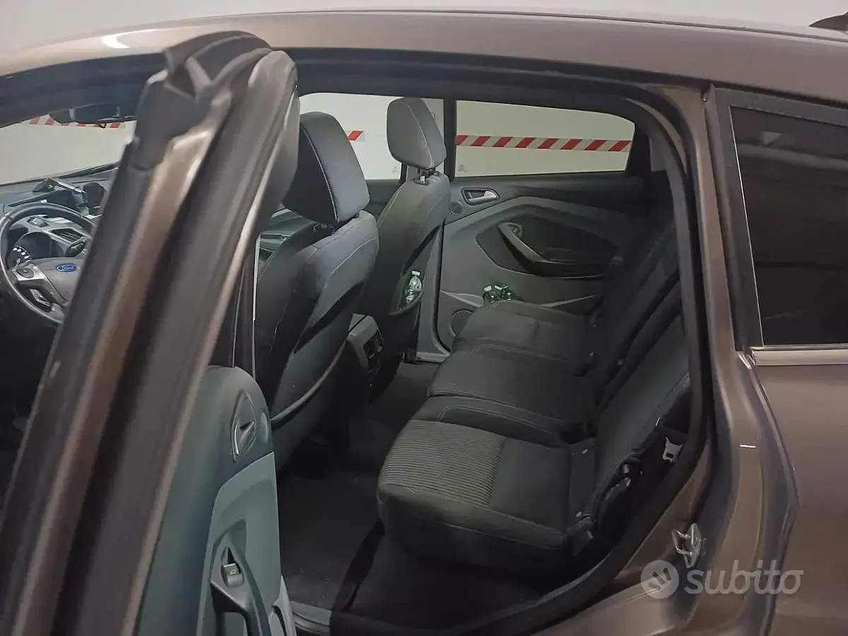 Usata Ford C-MAX 115 CV (84 kW) 2012 Grigio Monovolume